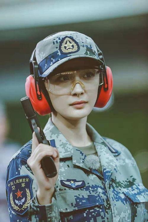 女明星当兵,荣耀与蜕变