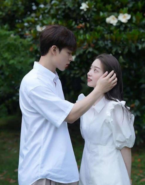 现在的网红情侣图片大全,镜头下的爱情故事